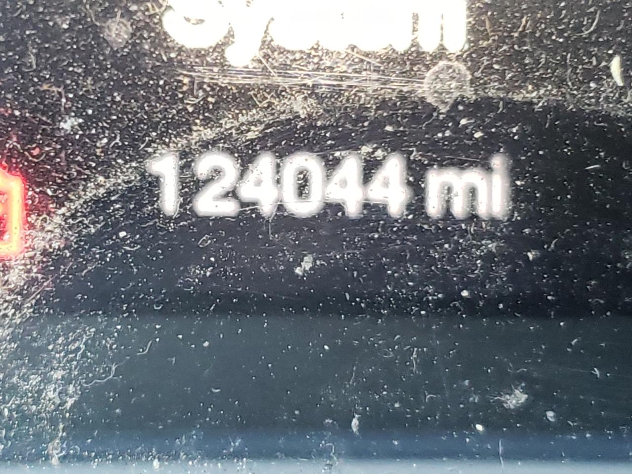 Photo 8 from auction – 2015 CHRYSLER 200 LIMITE with VIN 1C3CCCAB3FN593939