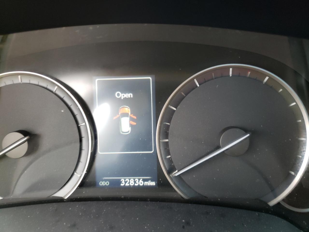 Photo 8 from auction – 2017 LEXUS RX 350 BAS with VIN 2T2BZMCA2HC133771