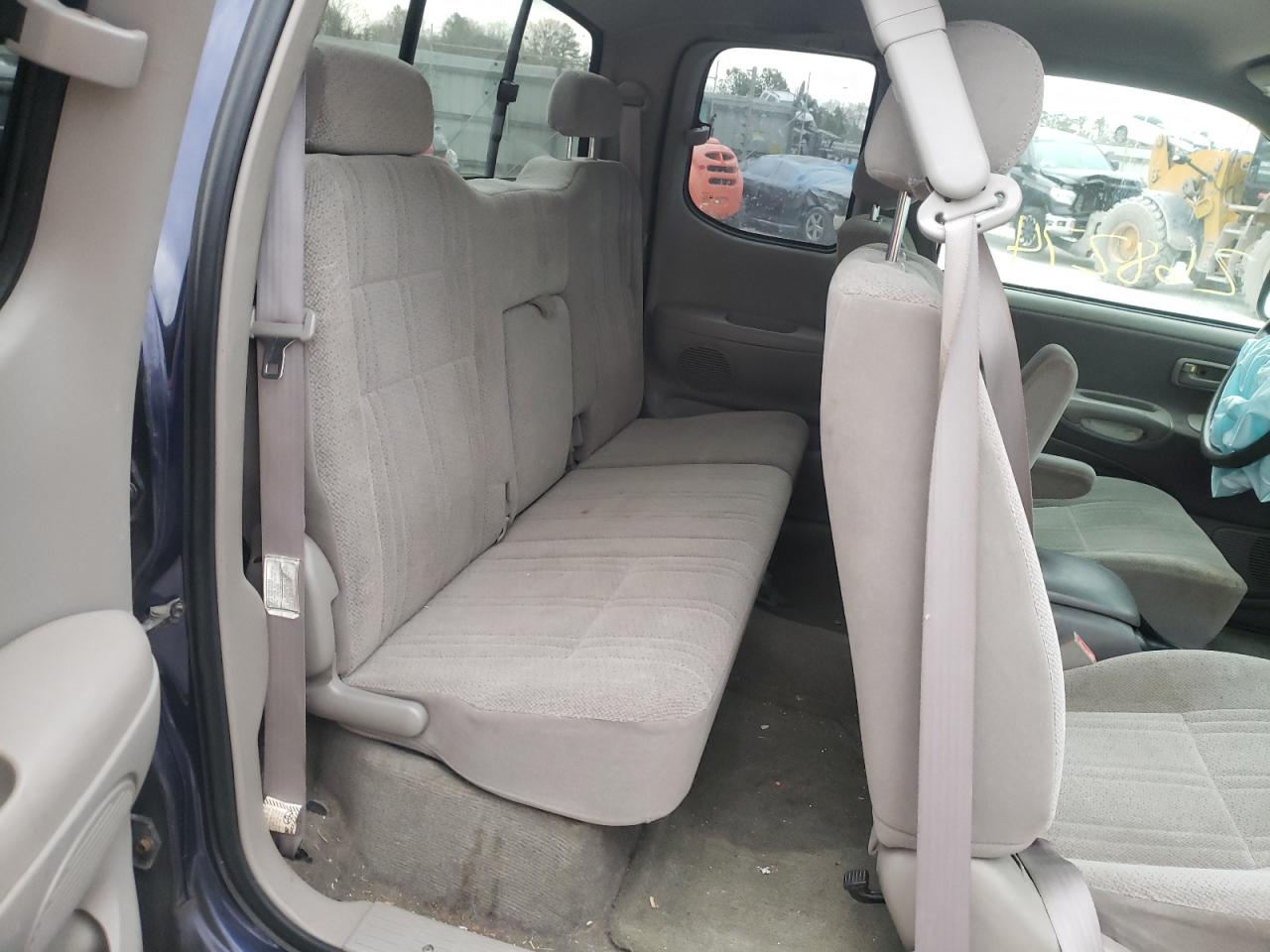 Photo 6 from auction – 2002 TOYOTA TUNDRA ACC with VIN 5TBBT441X2S242054