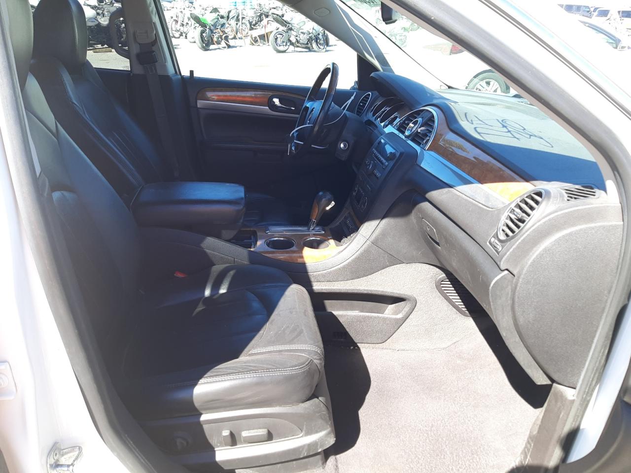 Photo 5 from auction – 2012 BUICK ENCLAVE with VIN 5GAKVCED8CJ403022