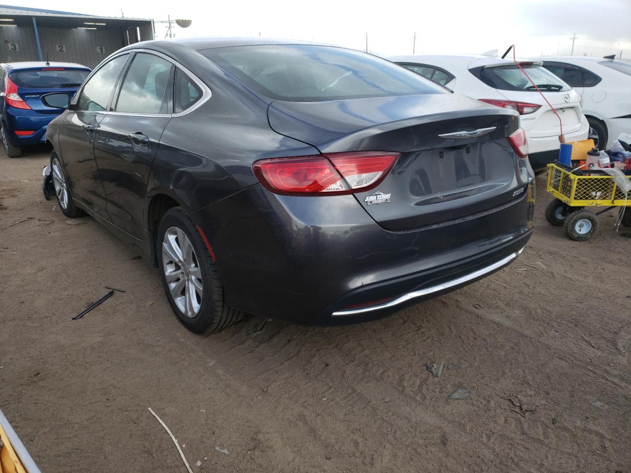Photo 3 from auction – 2015 CHRYSLER 200 LIMITE with VIN 1C3CCCAB8FN752003