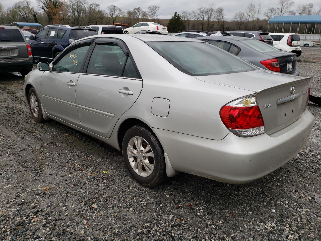 Photo 3 from auction – 2005 TOYOTA CAMRY LE with VIN 4T1BF32K45U100444