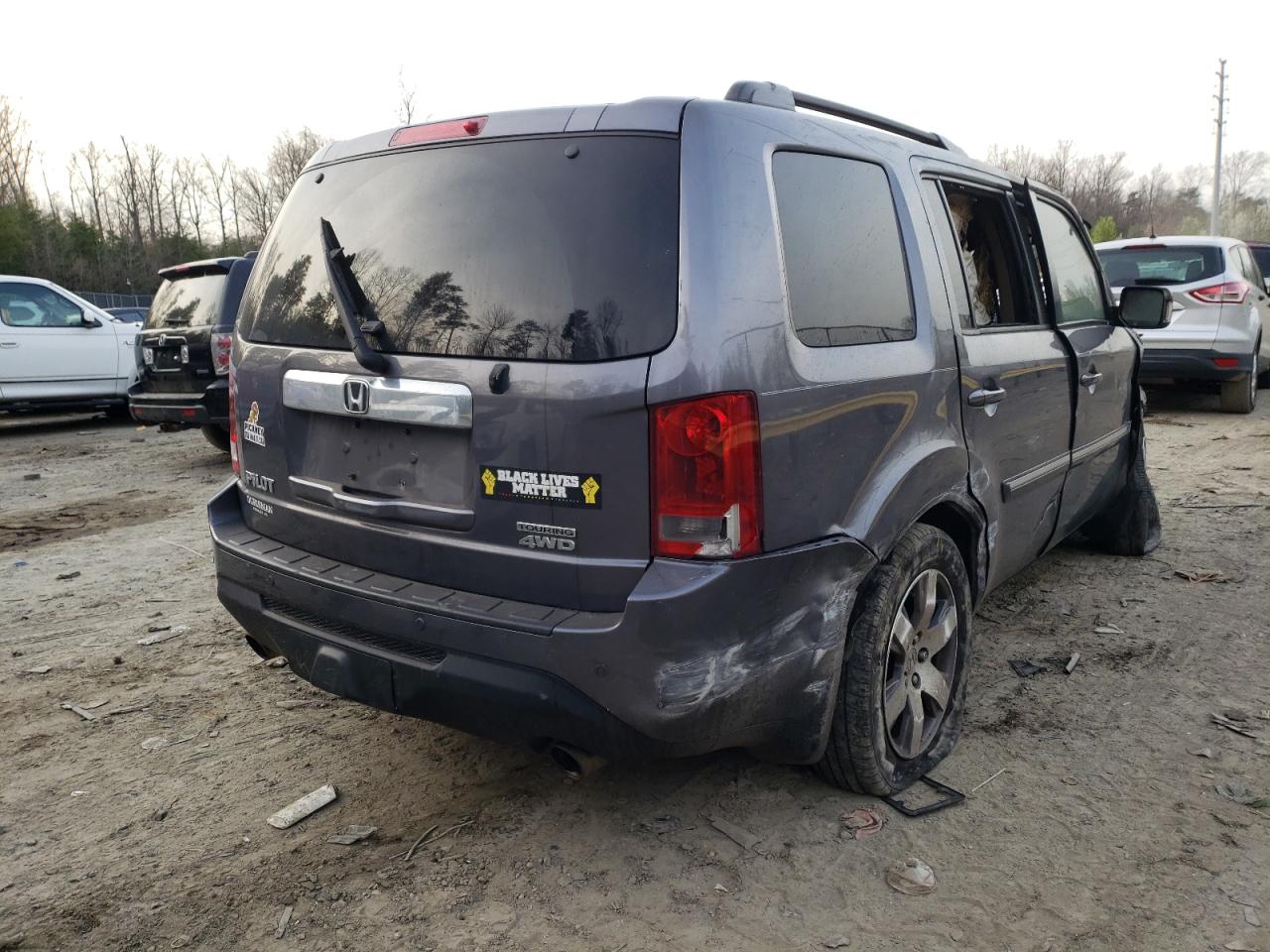 Photo 4 from auction – 2015 HONDA PILOT TOUR with VIN 5FNYF4H96FB061780