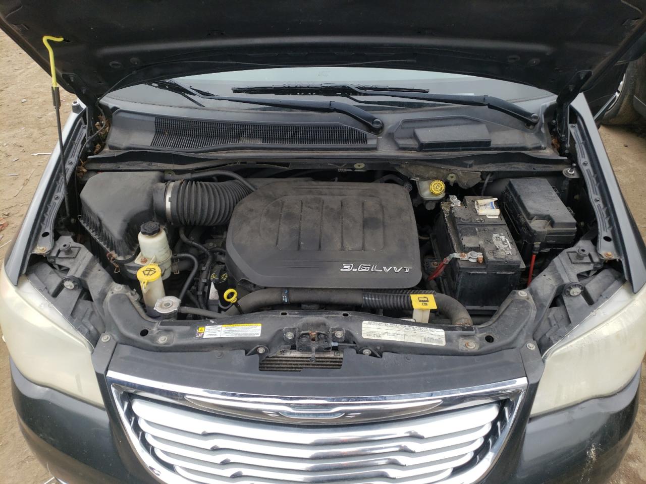 Photo 7 from auction – 2011 CHRYSLER TOWN & COU with VIN 2A4RR8DG9BR658972