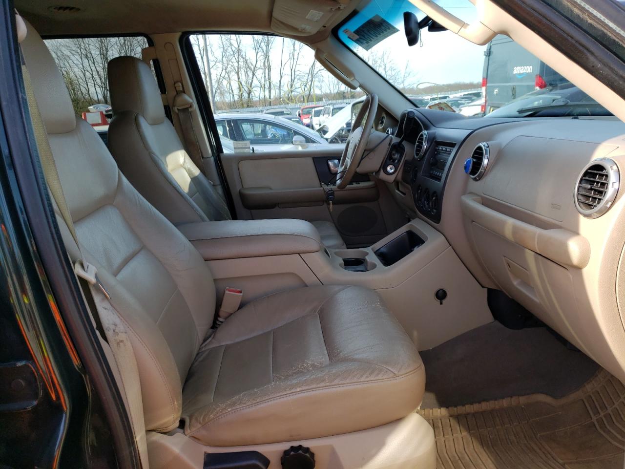 Photo 5 from auction – 2003 FORD EXPEDITION with VIN 1FMPU16L73LB84121