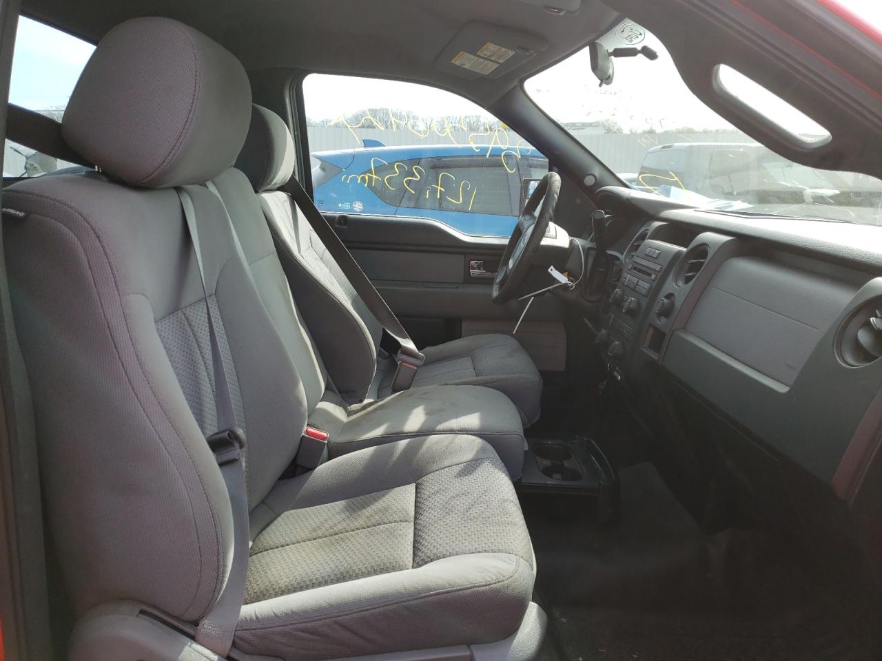 Photo 5 from auction – 2014 FORD F150 with VIN 1FTMF1CM9EFB74738
