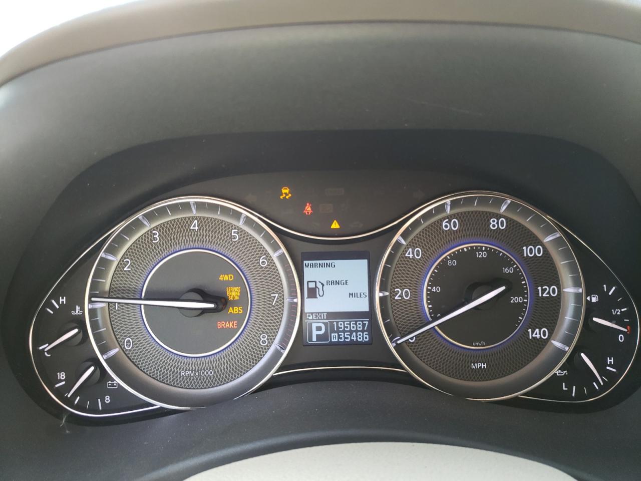Photo 8 from auction – 2011 INFINITI QX56 with VIN JN8AZ2NC1B9300108