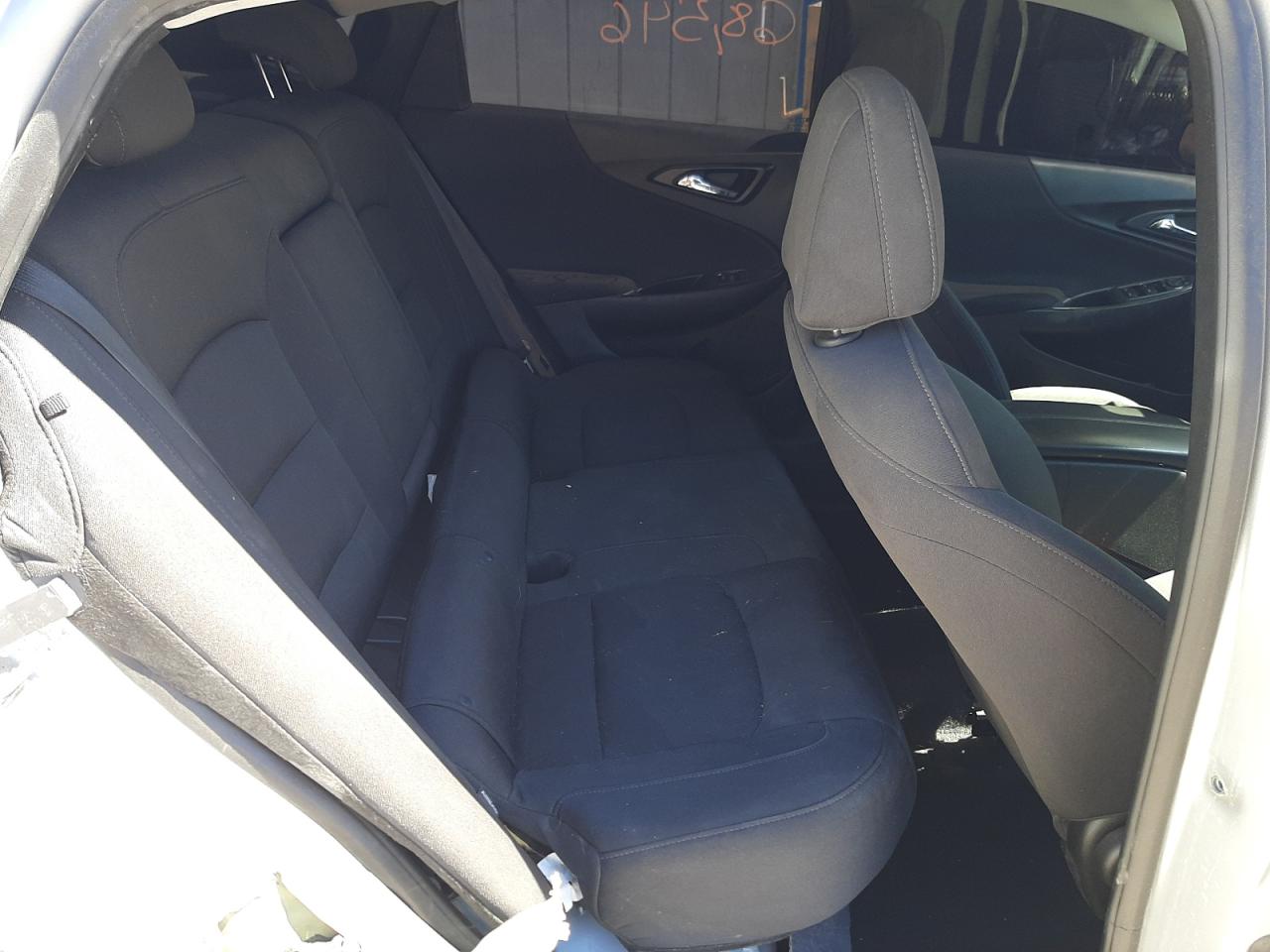 Photo 6 from auction – 2019 CHEVROLET MALIBU LT with VIN 1G1ZD5ST6KF106932