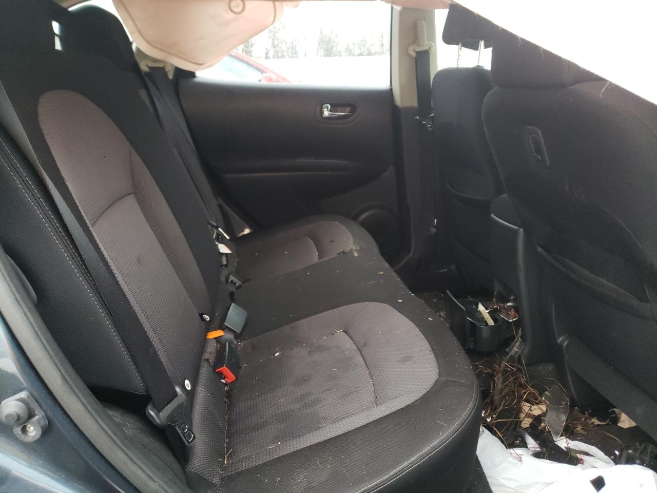 Photo 6 from auction – 2012 NISSAN ROGUE S with VIN JN8AS5MT1CW607840