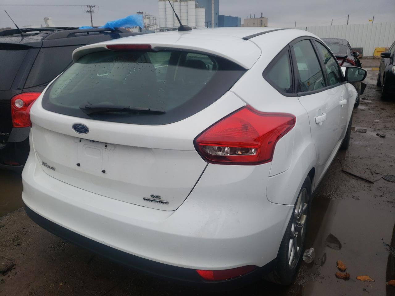 Photo 4 from auction – 2015 FORD FOCUS SE with VIN 1FADP3K24FL382916