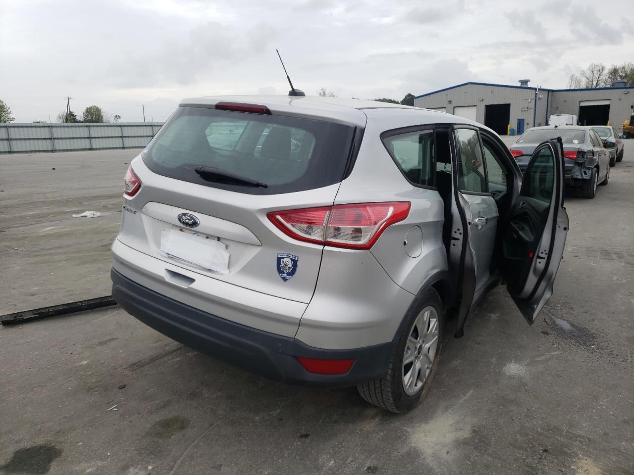Photo 4 from auction – 2013 FORD ESCAPE S with VIN 1FMCU0F79DUB94253