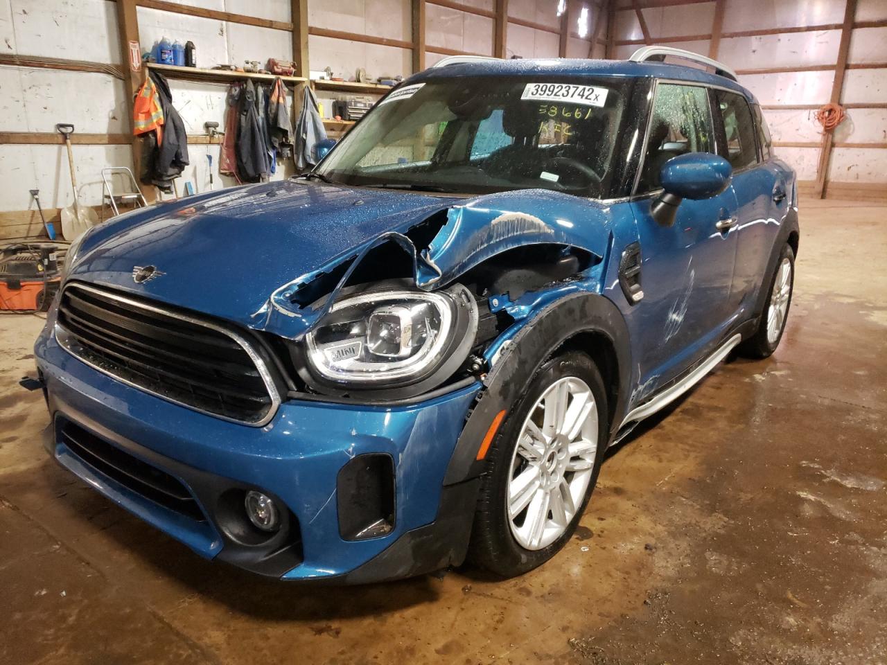 Foto 2 de la subasta – 2022 MINI COOPER COU con VIN WMZ23BR09N3N58661