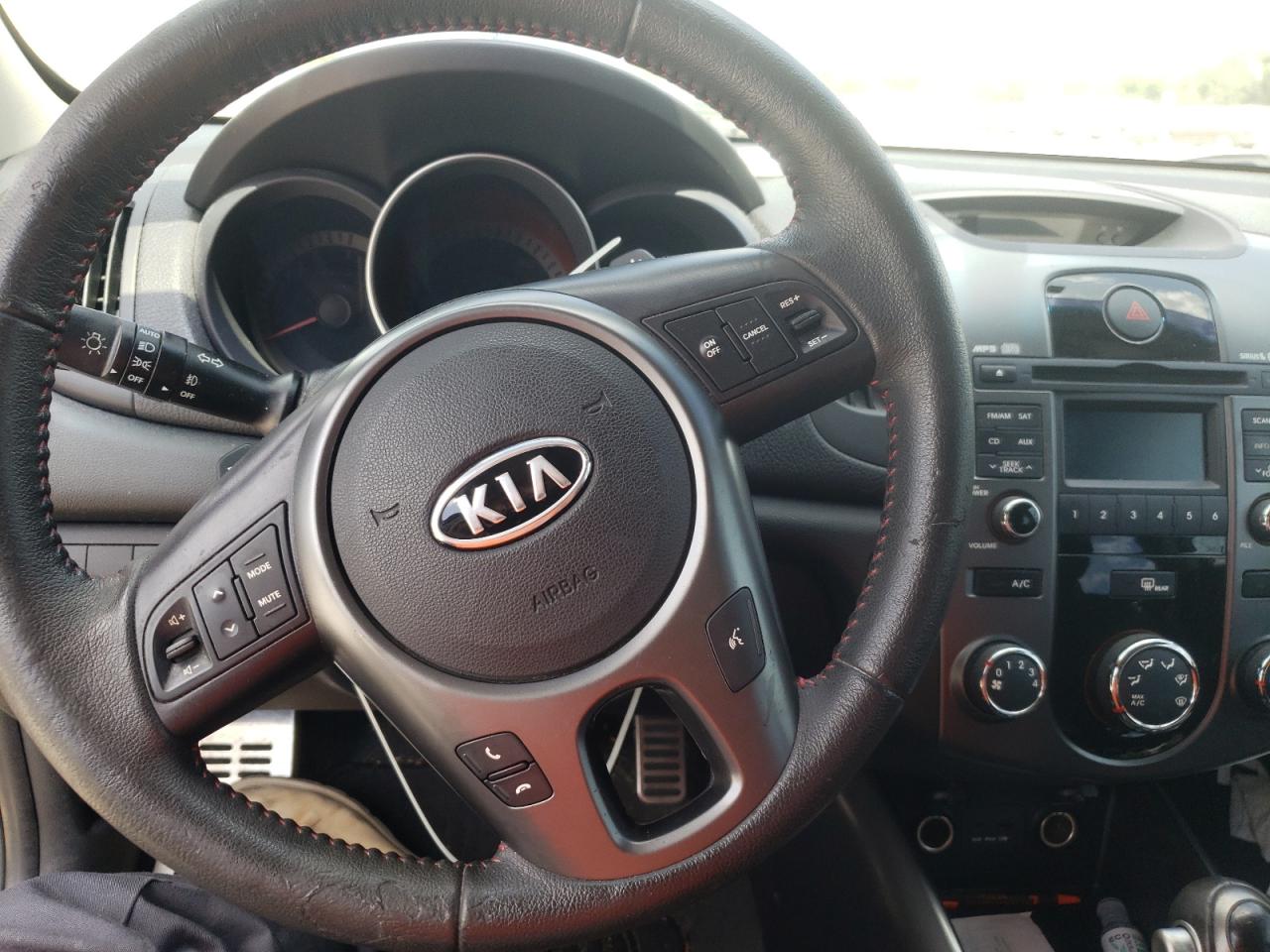 Photo 9 from auction – 2012 KIA FORTE SX with VIN KNAFW5A38C5560920