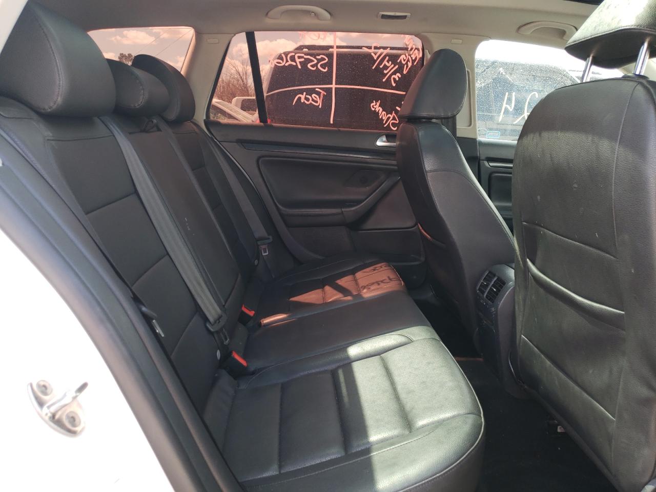 Photo 6 from auction – 2012 VOLKSWAGEN JETTA TDI with VIN 3VWPL7AJ3CM658609