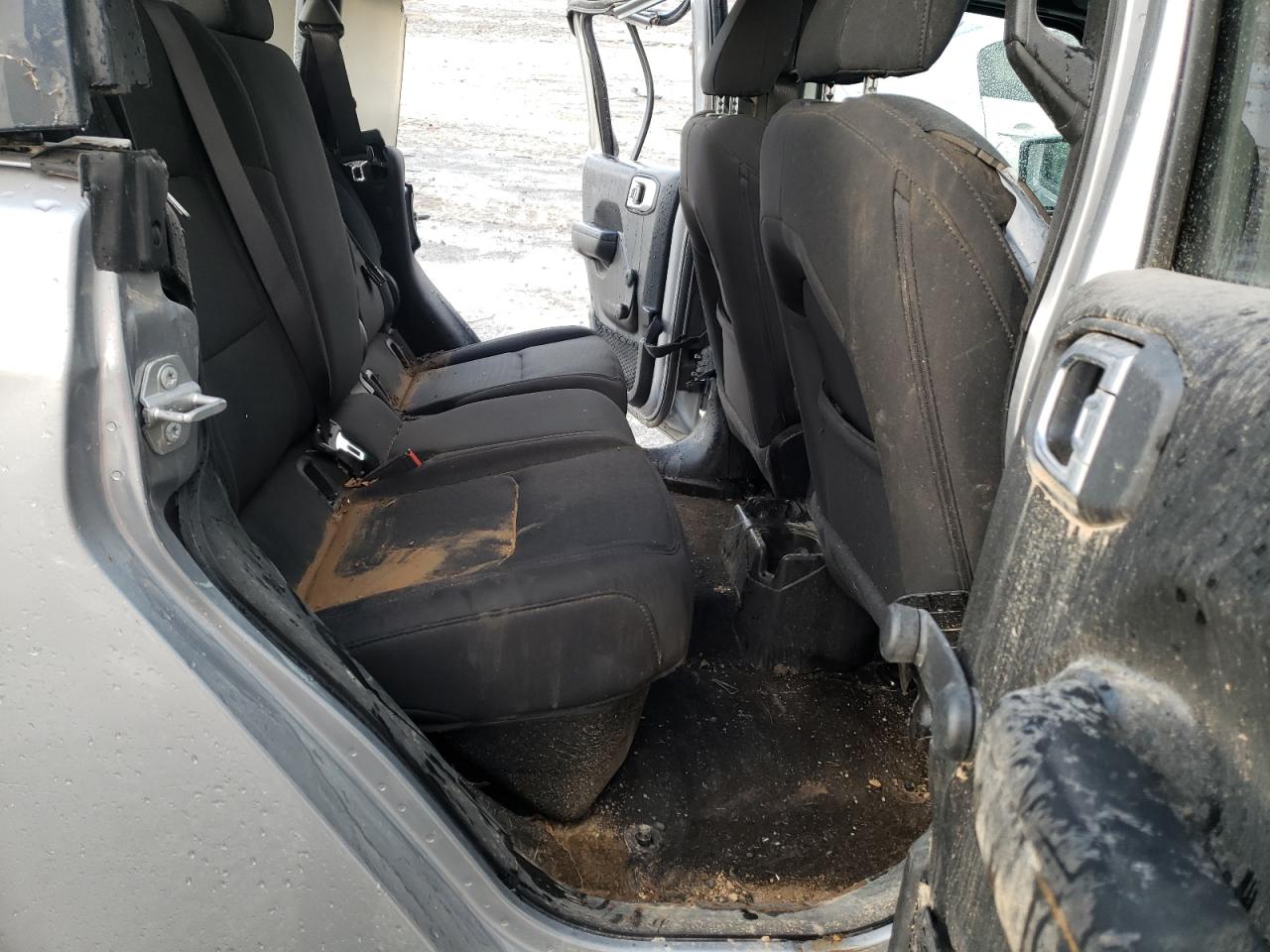 Photo 6 from auction – 2020 JEEP GLADIATOR with VIN 1C6HJTAG8LL211888