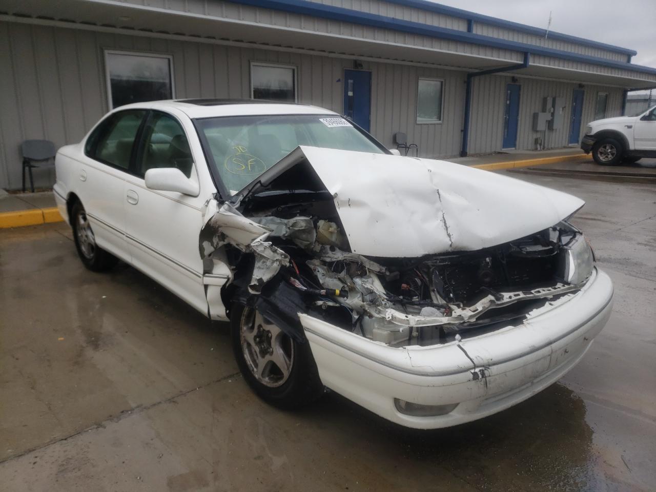TOYOTA AVALON XL 1998 with VIN 4T1BF18B7WU284842 - Photo from auction