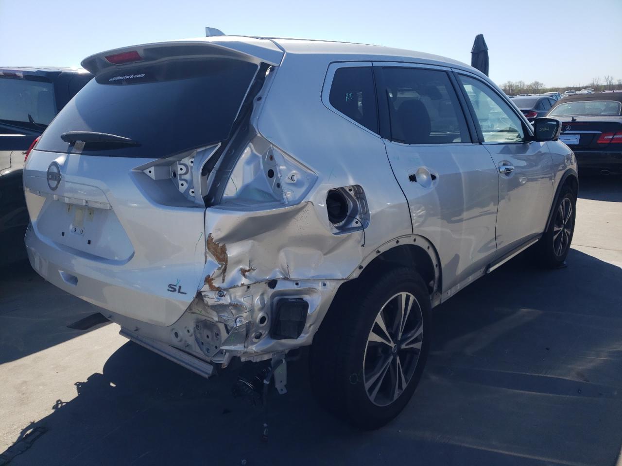 Photo 4 from auction – 2018 NISSAN ROGUE S with VIN JN8AT2MT0JW458538