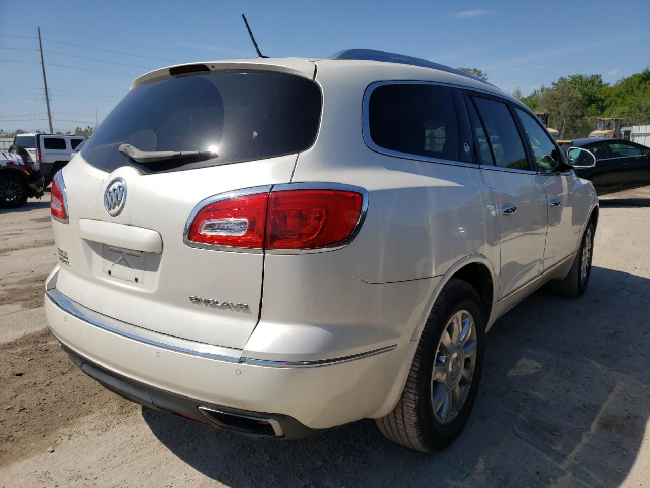 Photo 4 from auction – 2013 BUICK ENCLAVE with VIN 5GAKRCKD4DJ162215