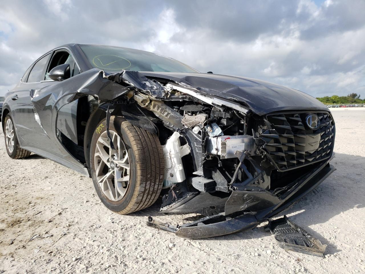 Photo 9 from auction – 2021 HYUNDAI SONATA SEL with VIN 5NPEL4JA4MH071237