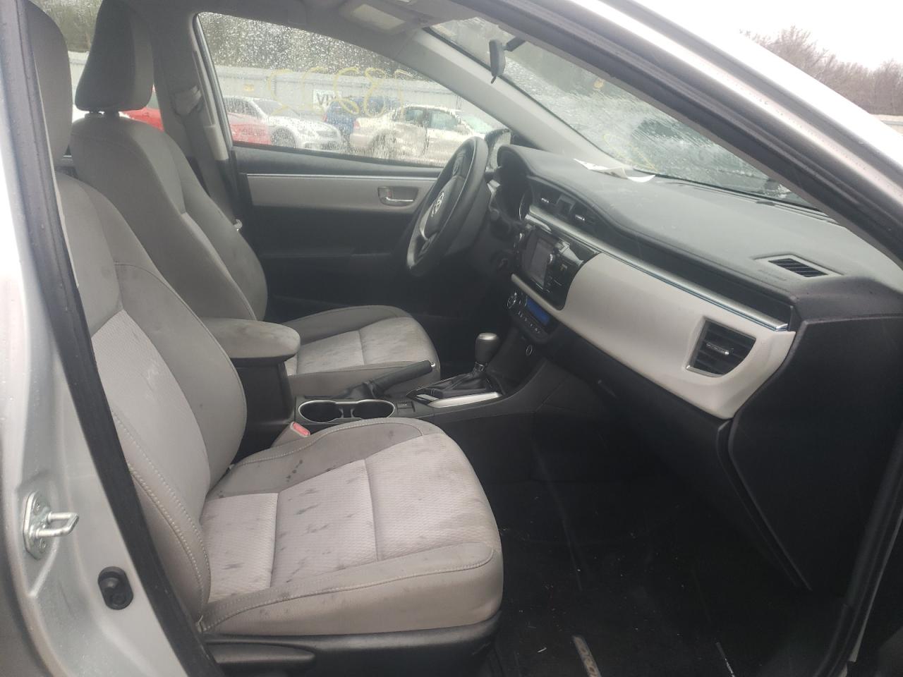 Photo 5 from auction – 2015 TOYOTA COROLLA L with VIN 5YFBURHE1FP303319