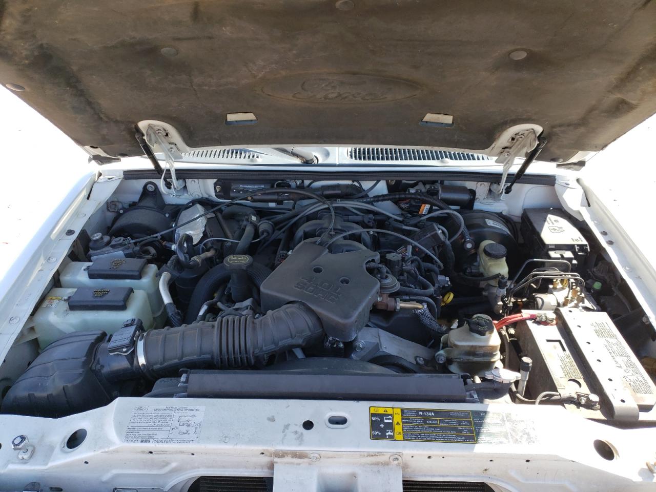 Photo 7 from auction – 2005 FORD EXPLORER S with VIN 1FMZU67K65UA88053