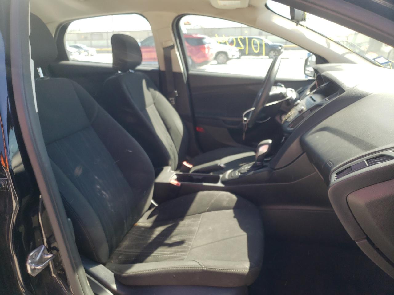Photo 5 from auction – 2017 FORD FOCUS S with VIN 1FADP3E21HL214214