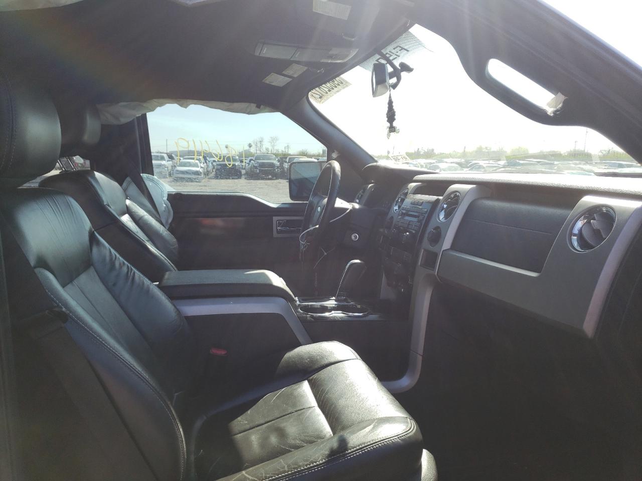 Photo 5 from auction – 2011 FORD F150 SUPER with VIN 1FTFW1ET5BFB01892