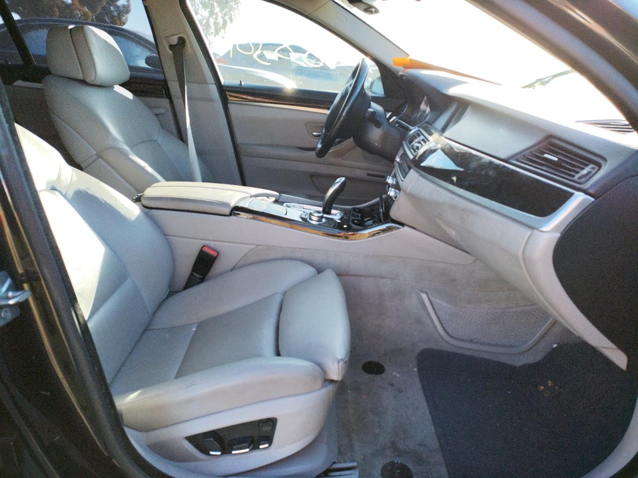 Photo 5 from auction – 2011 BMW 535 I with VIN WBAFR7C52BC801138