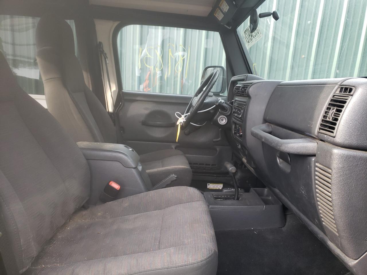 Photo 5 from auction – 2005 JEEP WRANGLER with VIN 1J4FA49S75P388646