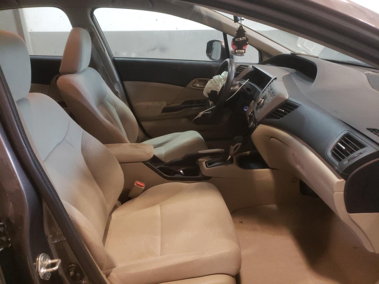 Photo 5 from auction – 2012 HONDA CIVIC LX with VIN 19XFB2F57CE087006