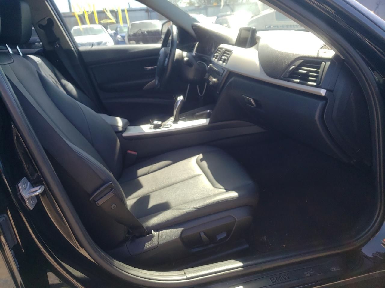 Photo 5 from auction – 2015 BMW 320 I with VIN WBA3B1C50FP681309