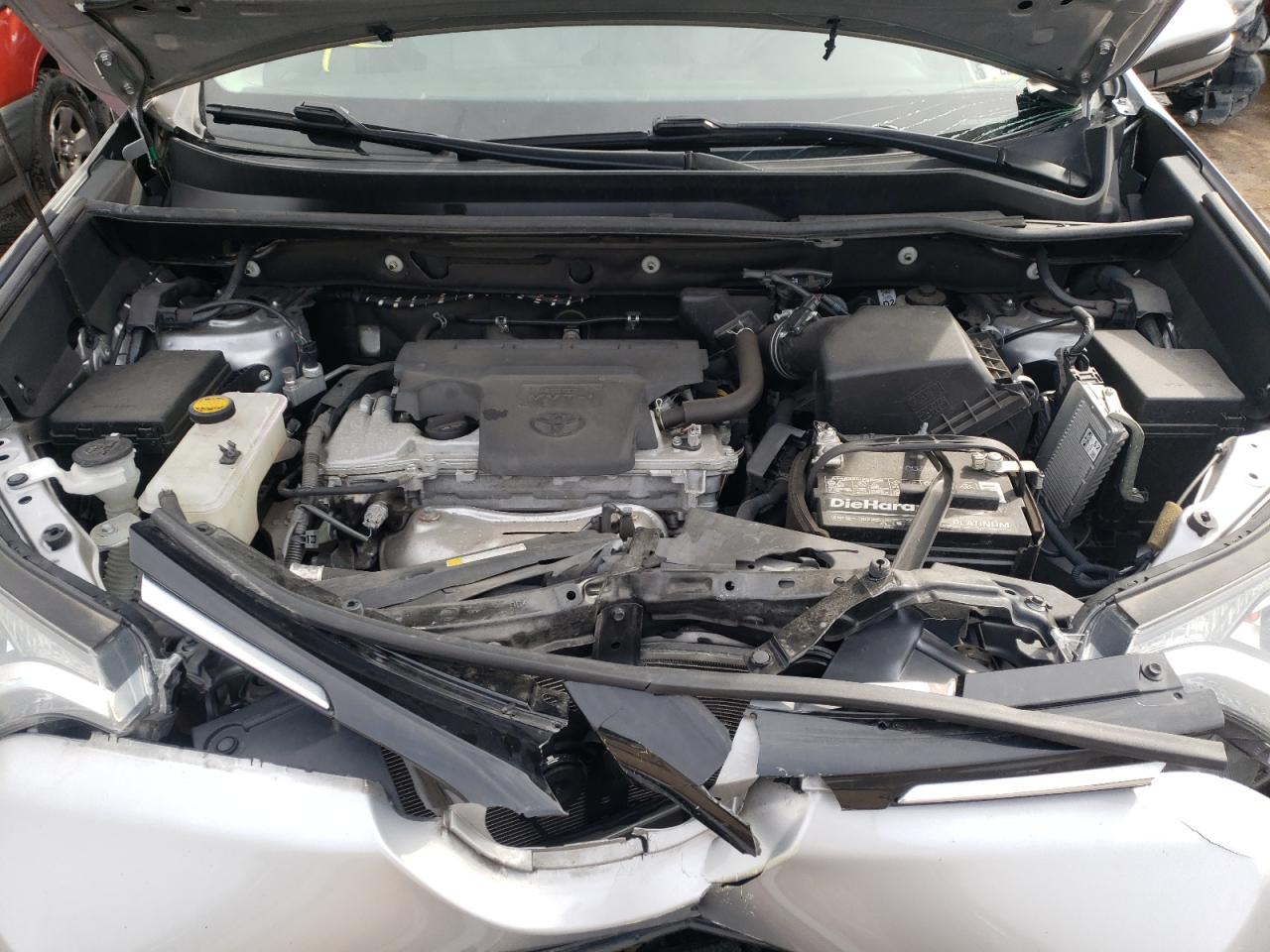 Photo 7 from auction – 2017 TOYOTA RAV4 XLE with VIN 2T3RFREV5HW632529