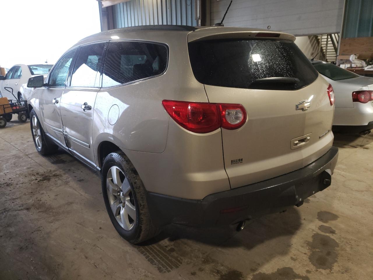 Photo 3 from auction – 2010 CHEVROLET TRAVERSE L with VIN 1GNLRHED2AJ227920