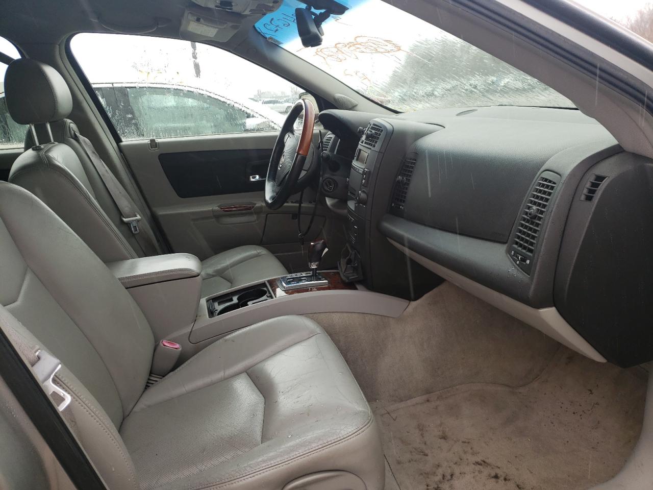 Zdjęcie 5 z aukcji – 2004 CADILLAC SRX z VIN 1GYEE63AX40171465