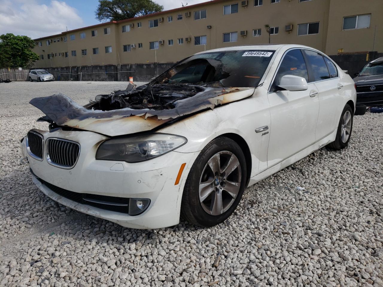 Photo 2 from auction – 2012 BMW 528 XI with VIN WBAXH5C56CDW06957