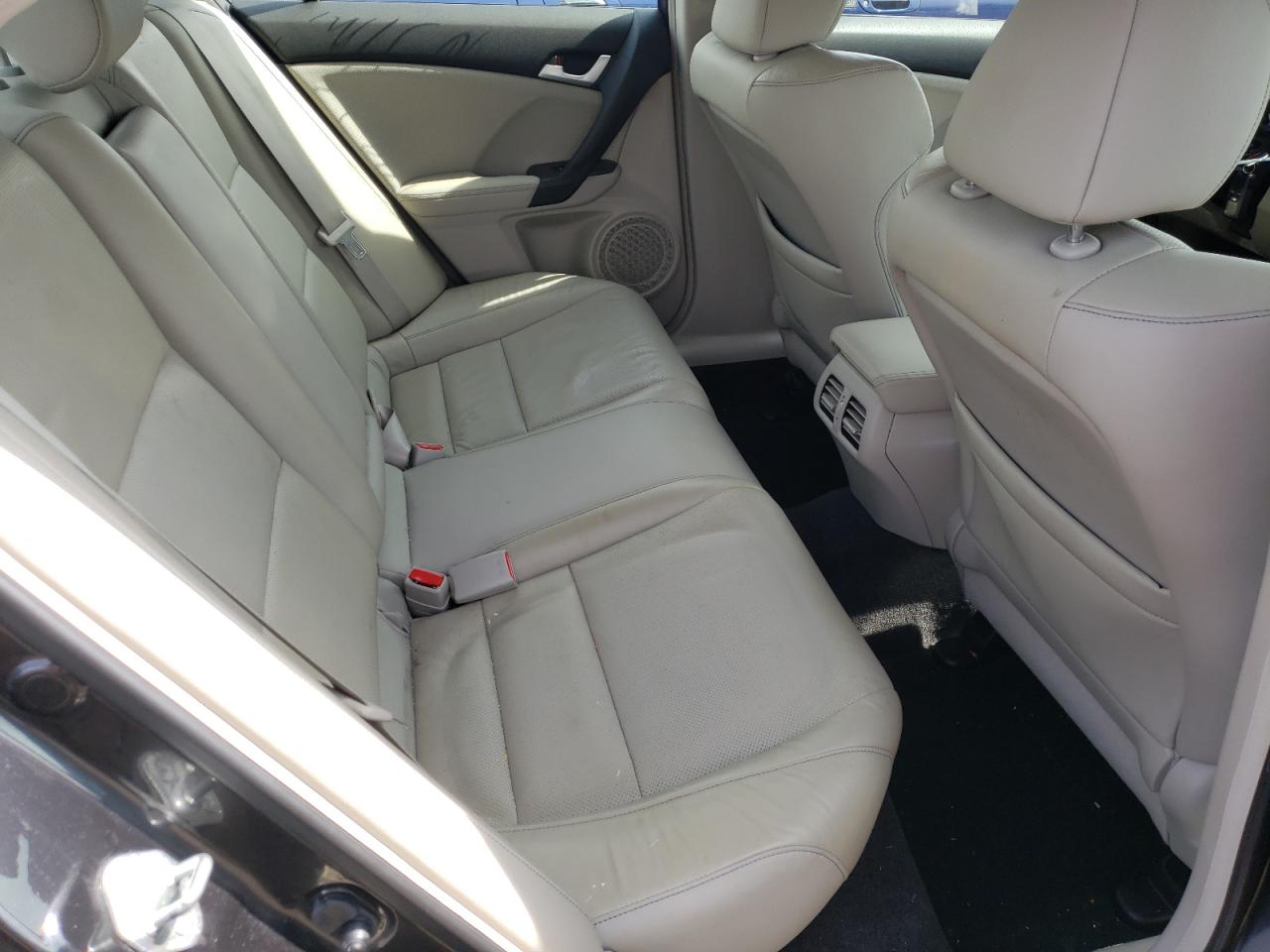 Photo 6 from auction – 2012 ACURA TSX TECH with VIN JH4CU2F63CC002352