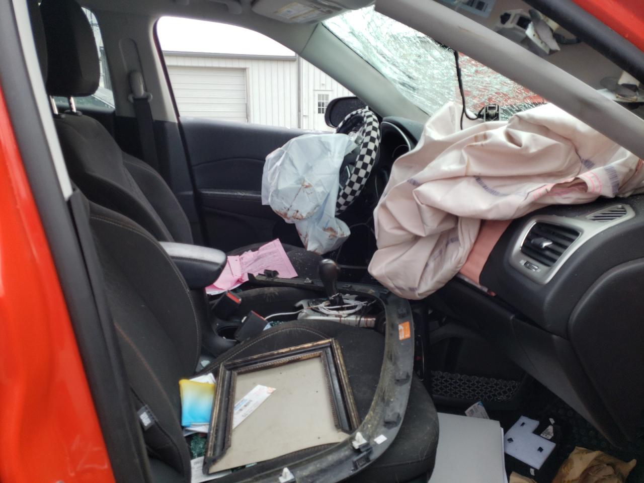 Photo 5 from auction – 2020 JEEP COMPASS SP with VIN 3C4NJDAB7LT235643