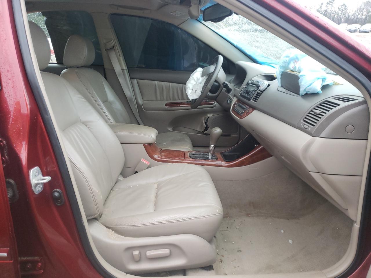 Photo 5 from auction – 2002 TOYOTA CAMRY LE with VIN 4T1BF32K72U023497