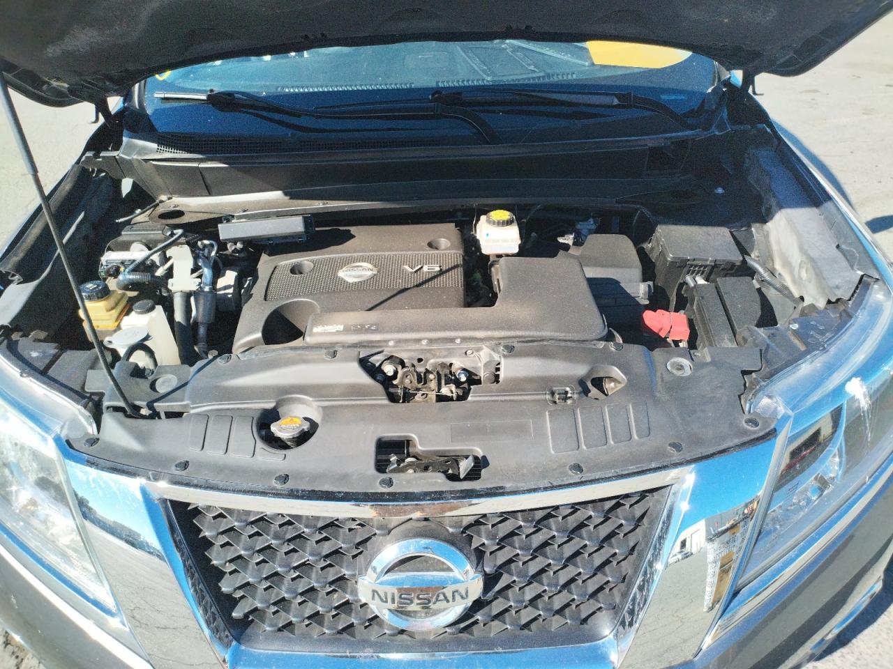 Photo 7 from auction – 2015 NISSAN PATHFINDER with VIN 5N1AR2MM7FC601721