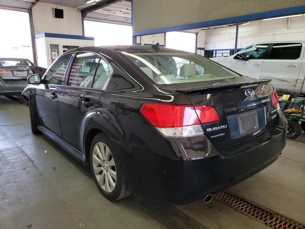 Photo 3 from auction – 2011 SUBARU LEGACY 2.5 with VIN 4S3BMBK67B3215659