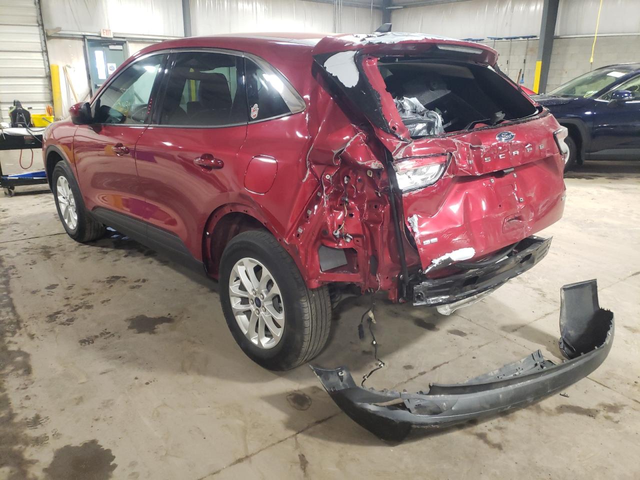 Photo 3 from auction – 2020 FORD ESCAPE SE with VIN 1FMCU9G69LUB54764
