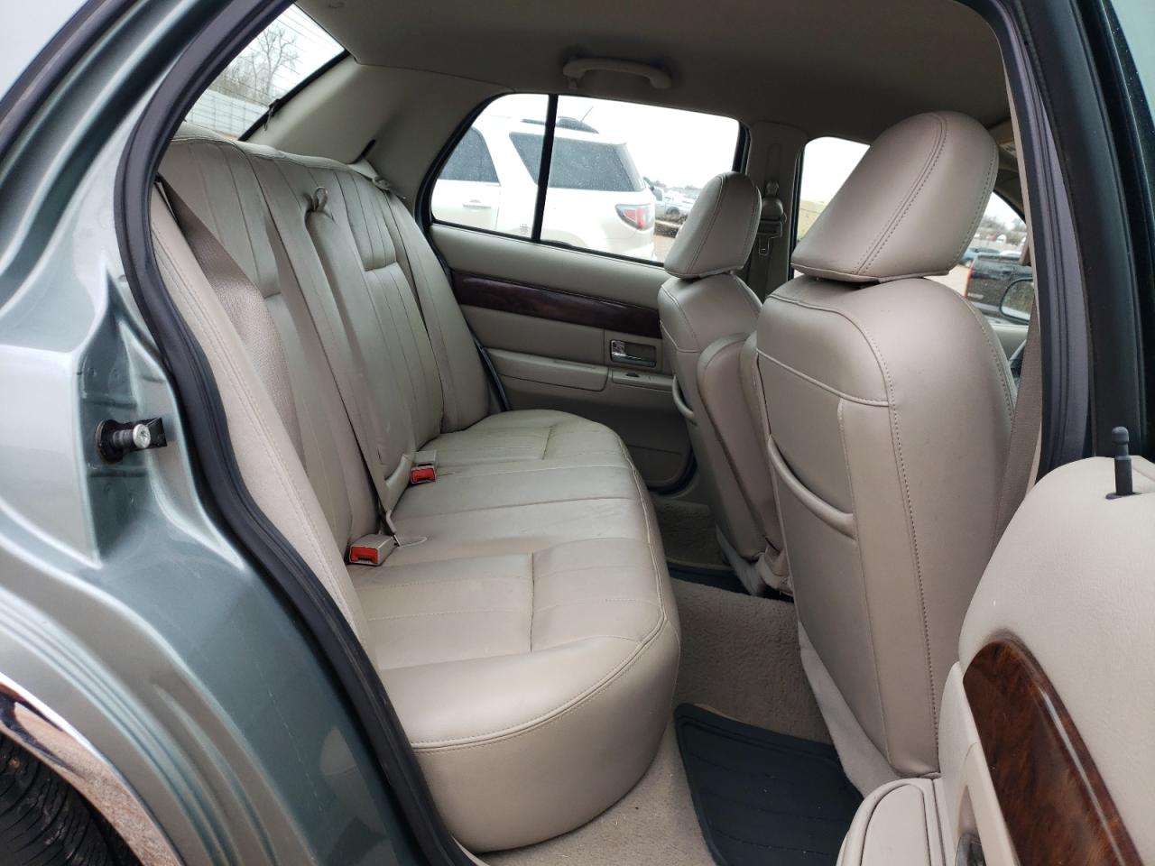 Photo 6 from auction – 2006 MERCURY GRAND MARQ with VIN 2MEFM75V76X655356