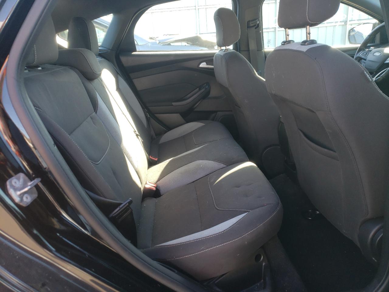 Photo 6 from auction – 2016 FORD FOCUS ST with VIN 1FADP3L99GL278998