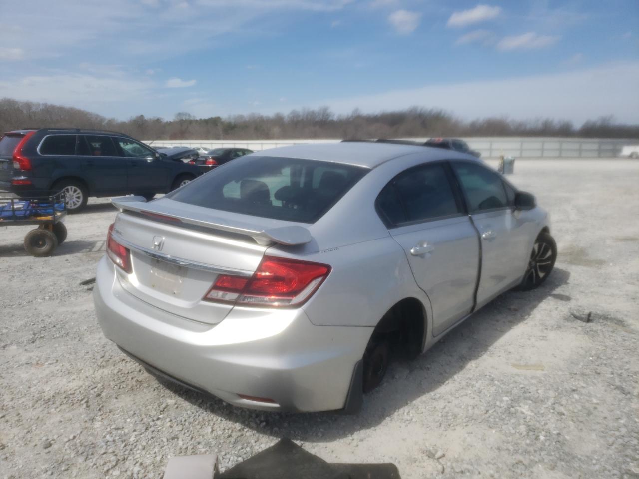 Photo 4 from auction – 2013 HONDA CIVIC EXL with VIN 19XFB2F93DE021136