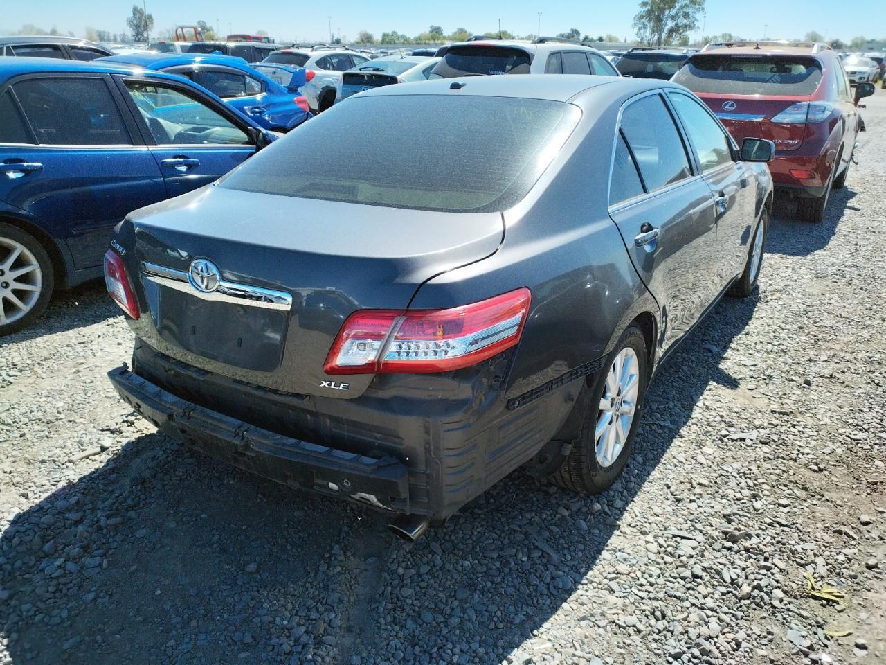 Photo 4 from auction – 2011 TOYOTA CAMRY BASE with VIN 4T1BF3EK5BU228960