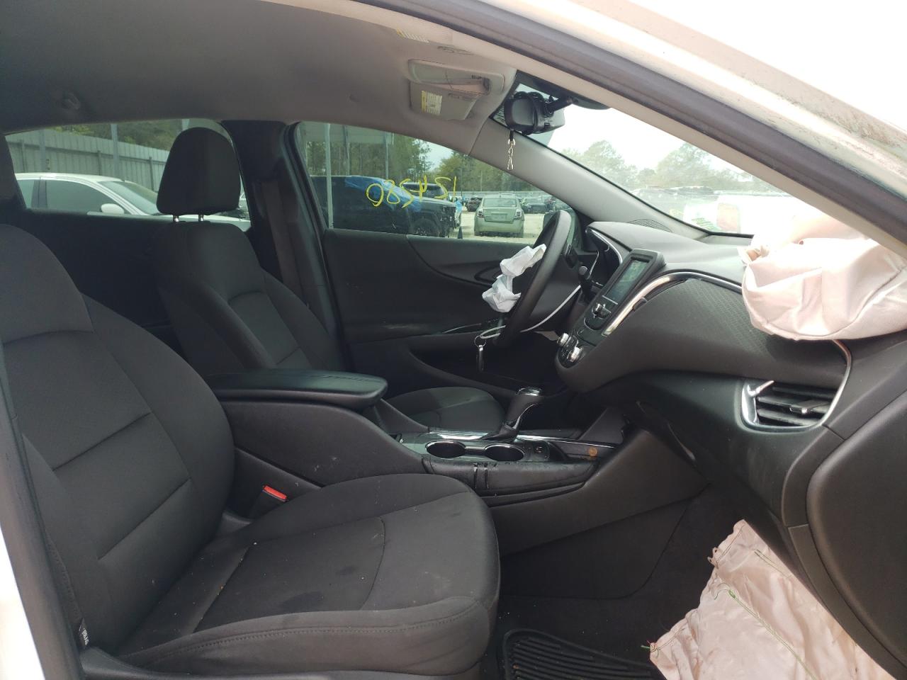 Photo 5 from auction – 2016 CHEVROLET MALIBU LT with VIN 1G1ZE5ST7GF360234