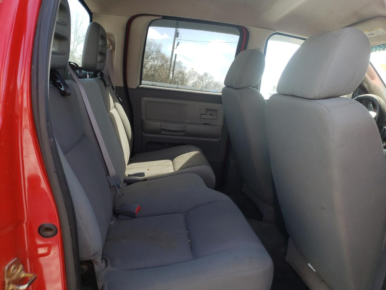 Photo 6 from auction – 2005 DODGE DAKOTA QUA with VIN 1D7HW48N85S142994
