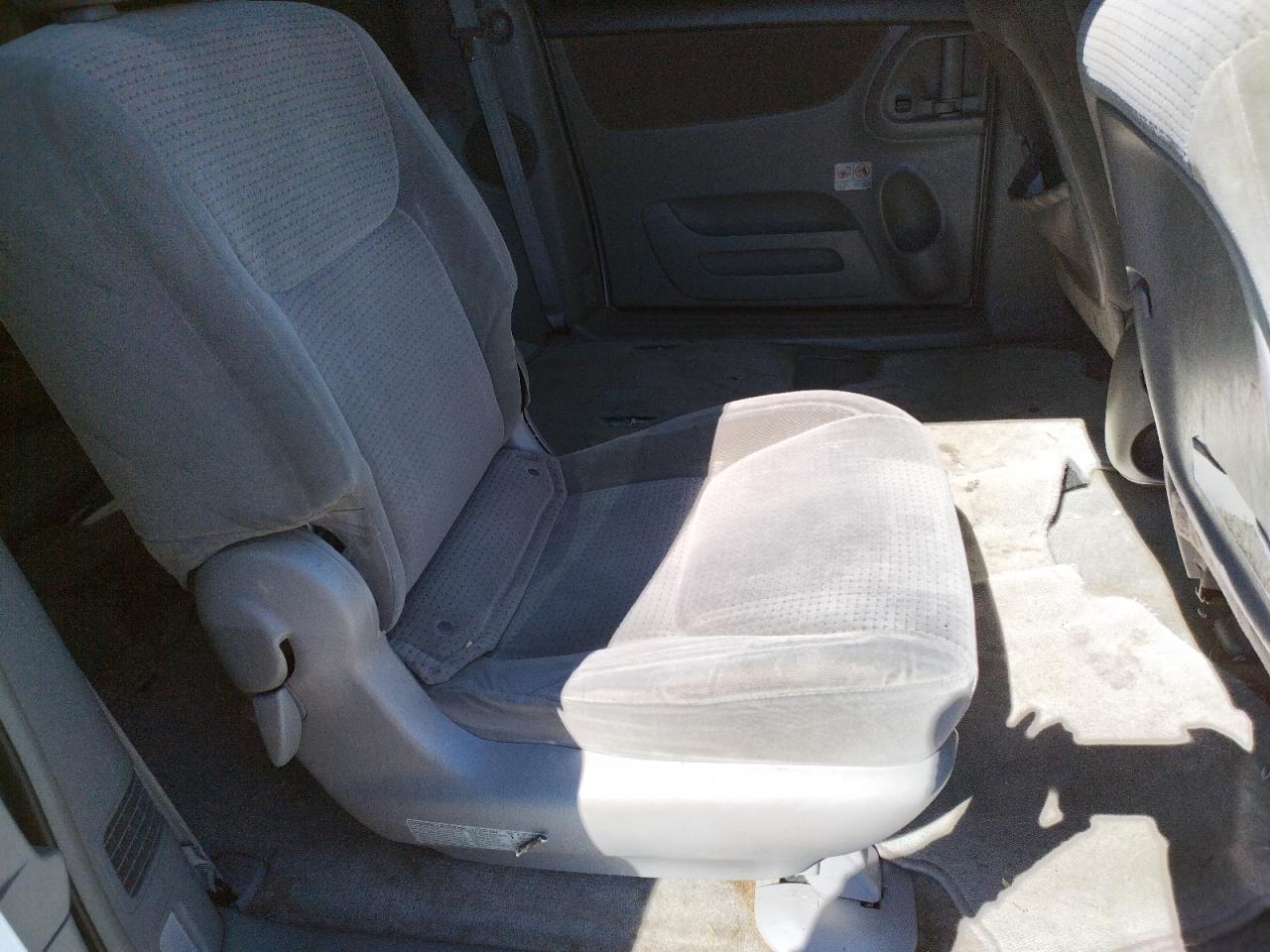 Photo 6 from auction – 2006 TOYOTA SIENNA CE with VIN 5TDZA23C36S526697