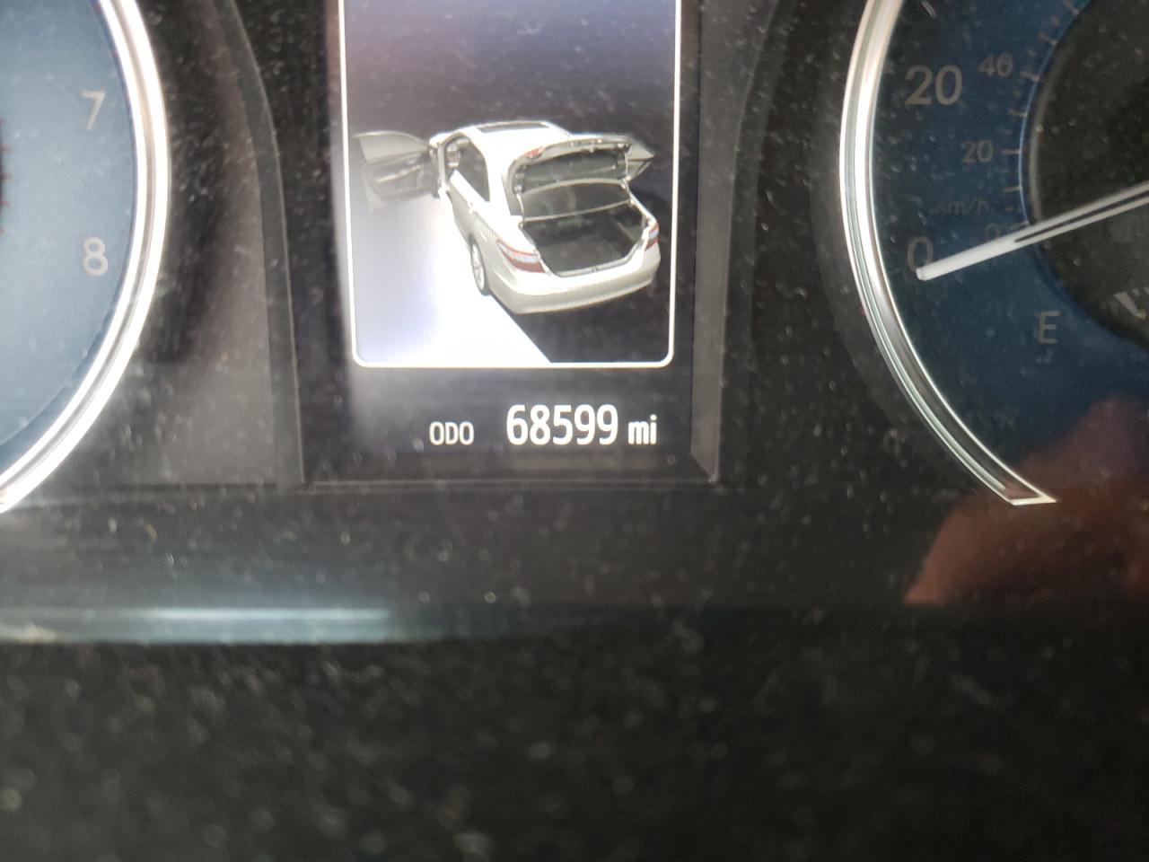 Photo 8 from auction – 2017 TOYOTA CAMRY LE with VIN 4T1BF1FK7HU756785