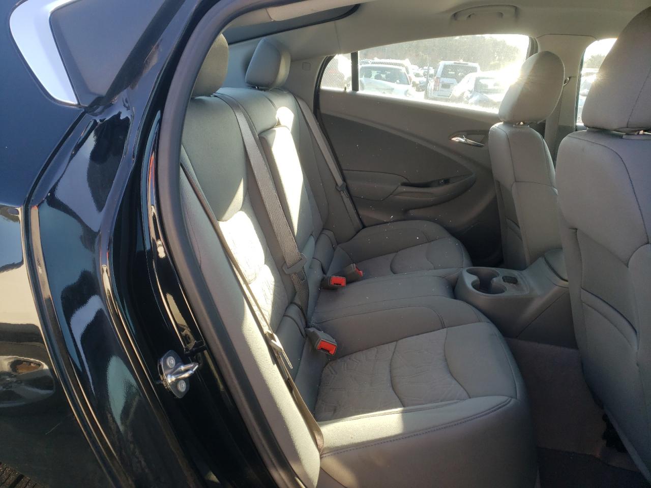 Photo 6 from auction – 2018 CHEVROLET VOLT LT with VIN 1G1RC6S51JU127773